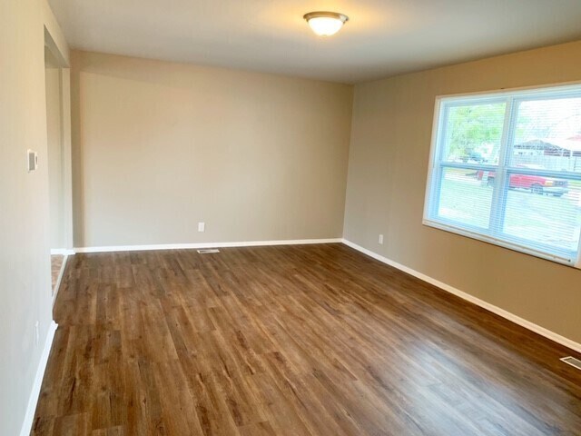 Building Photo - 8753 Routiers Ct