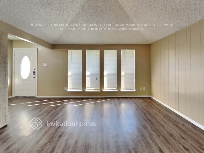 Foto del edificio - 7318 Elderberry Ln