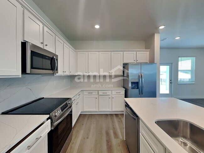 Building Photo - 3716 Ctr Cv Ln