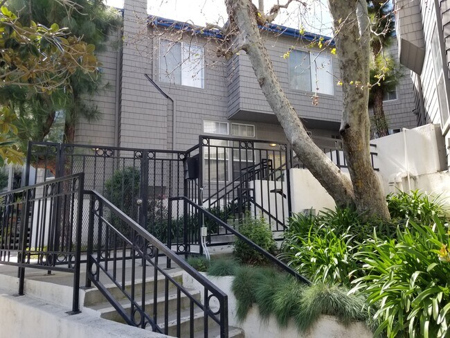 Building Photo - 11829 Gateway Blvd