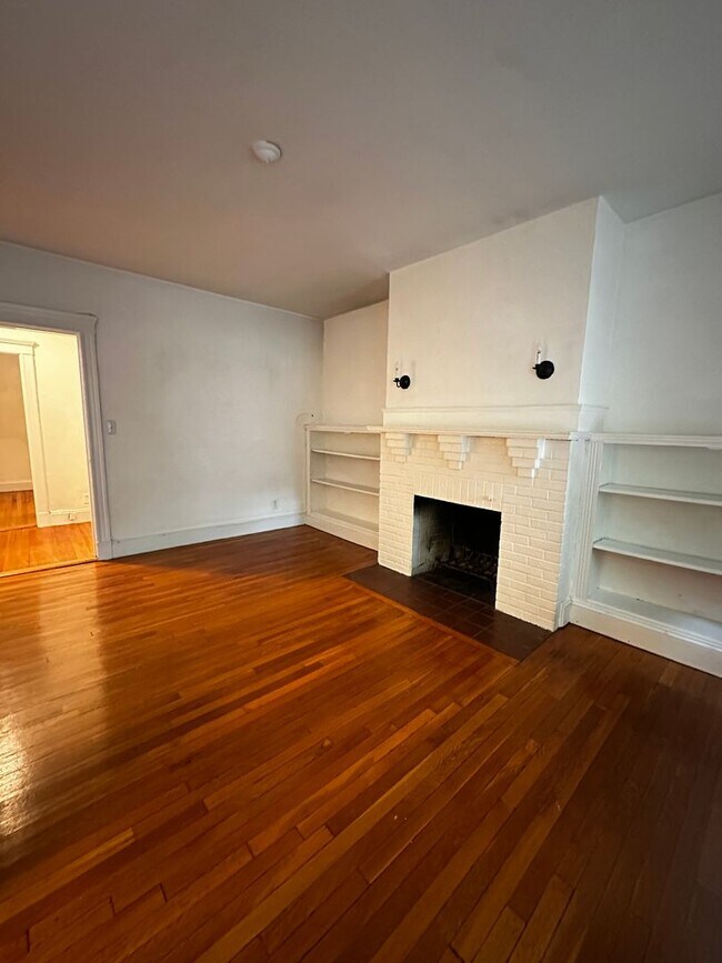 Foto del edificio - Charming 1-Bedroom Apartment Near Harvard ...