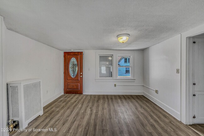Foto del edificio - 934 Woodlawn St