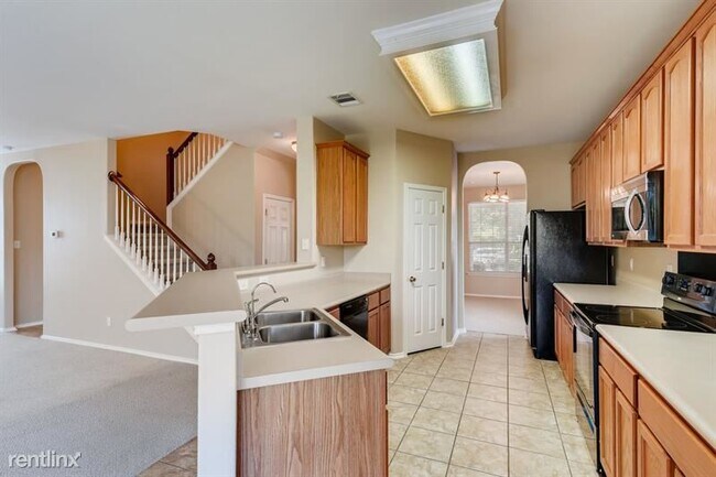 Foto del edificio - 4 br, 3 bath House - 426 Dandelion Bend UNIT