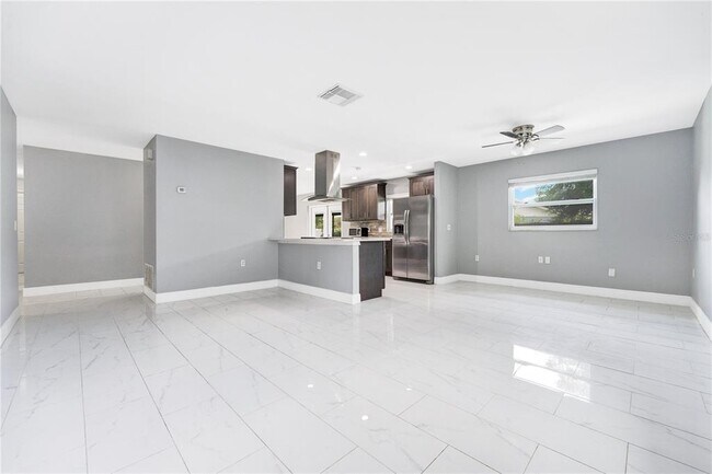 Building Photo - 7164 Green Needle Dr