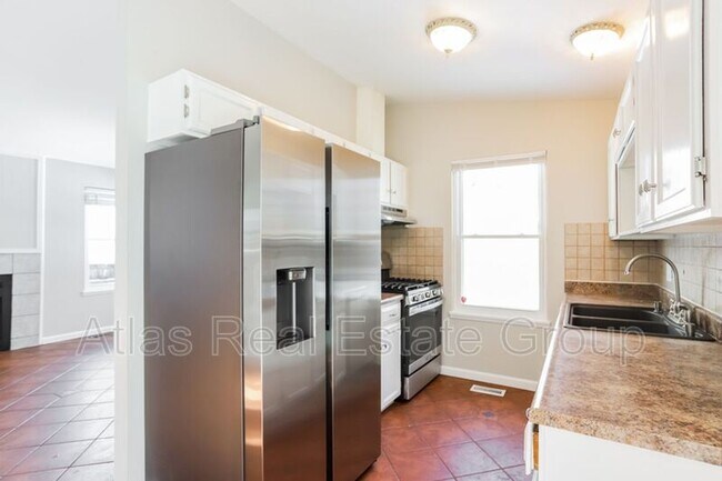 Building Photo - 4835 S Pitkin Way