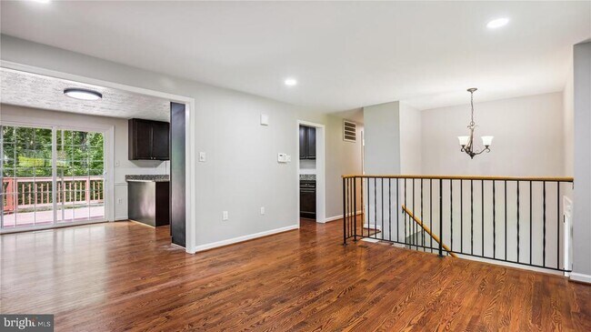 Foto del edificio - 11573 Hicks Ct