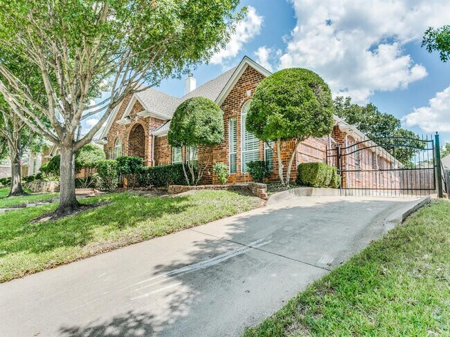 Foto del edificio - 8408 Havenwood Dr