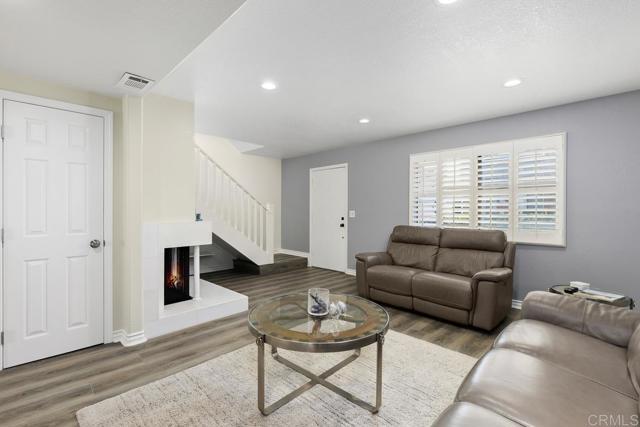 Building Photo - 845 Del Mar Downs Rd
