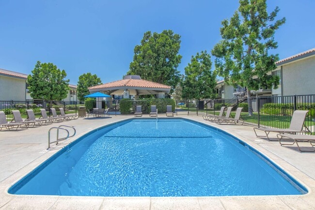 Foto del edificio - Arbor Court Apartment Homes