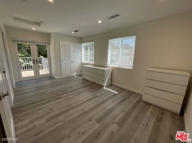 Foto del edificio - 2 br, 2 bath Condo - 1422 Stearns