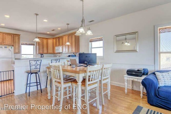 Building Photo - 4 br, 2 bath House - 210 Oyster Lane