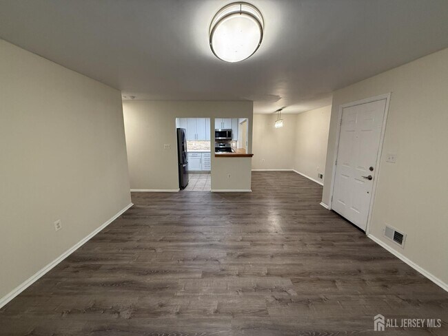 Foto del edificio - 95 Sapphire Ln