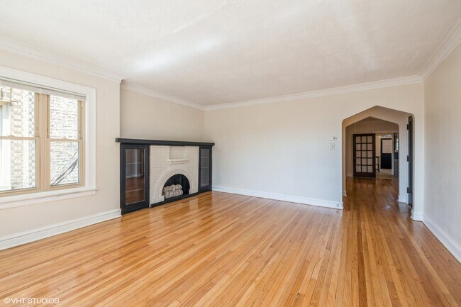 Building Photo - 7837 S Wood St