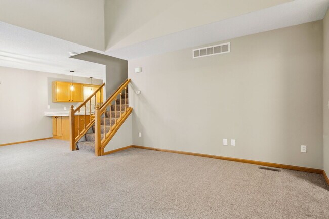Building Photo - 4856 Helena Ln N