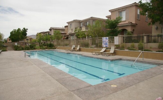 Building Photo - 2407 Granada Bluff Ct