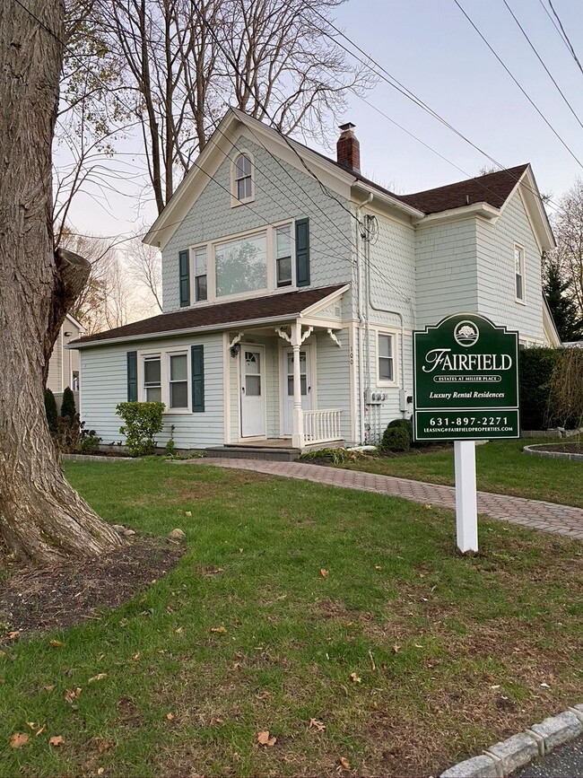 Foto del edificio - Fairfield Estates at Miller Place