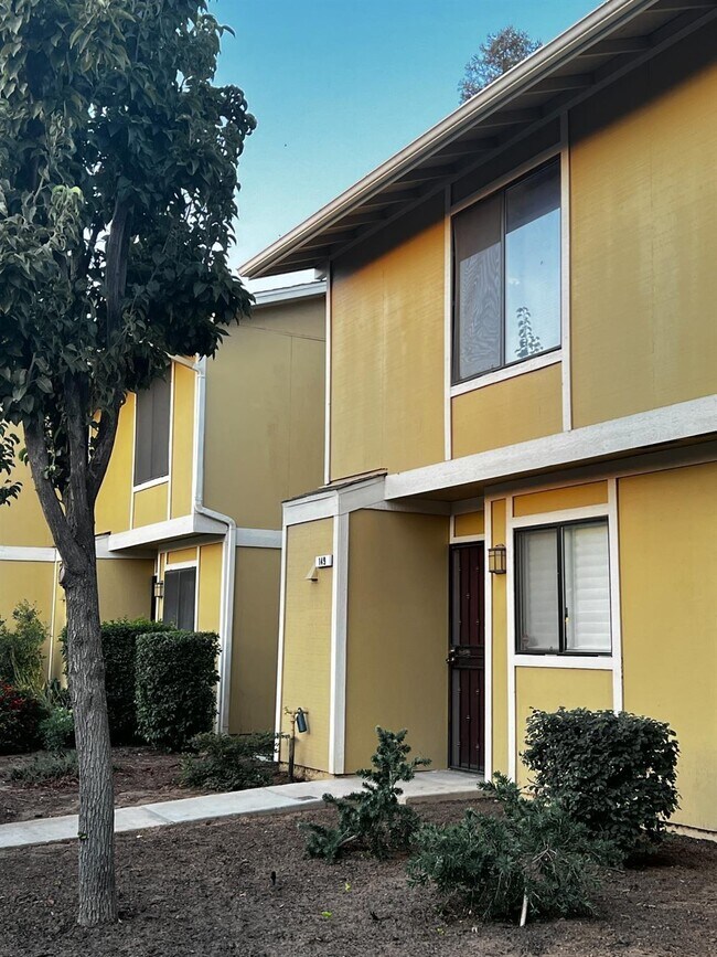Foto del edificio - 4875 N Backer Ave