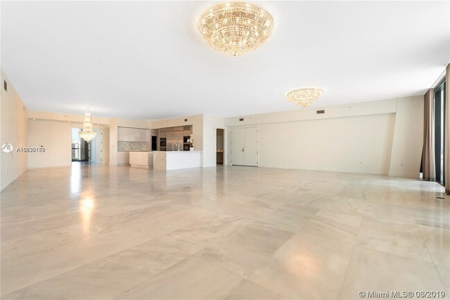 Building Photo - 5000 Island Estates Dr