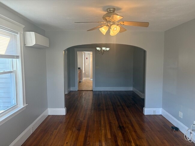 Building Photo - 16 Orleans Rd