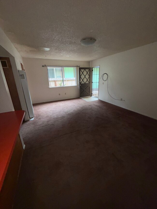 Foto del edificio - 1015 Glen Rd