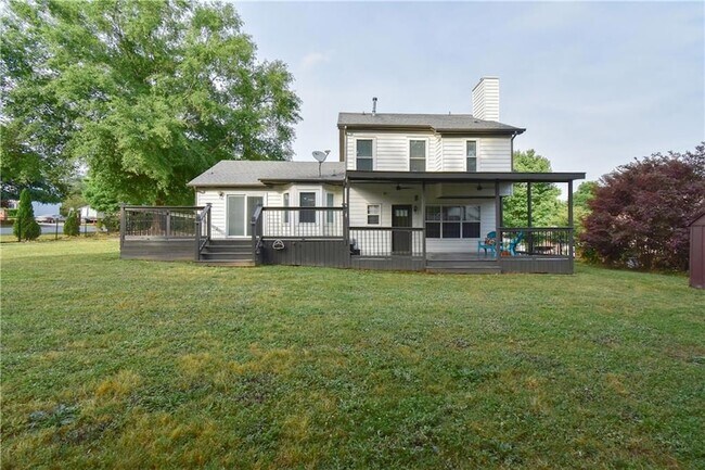 Building Photo - 2401 Inverloch Cir