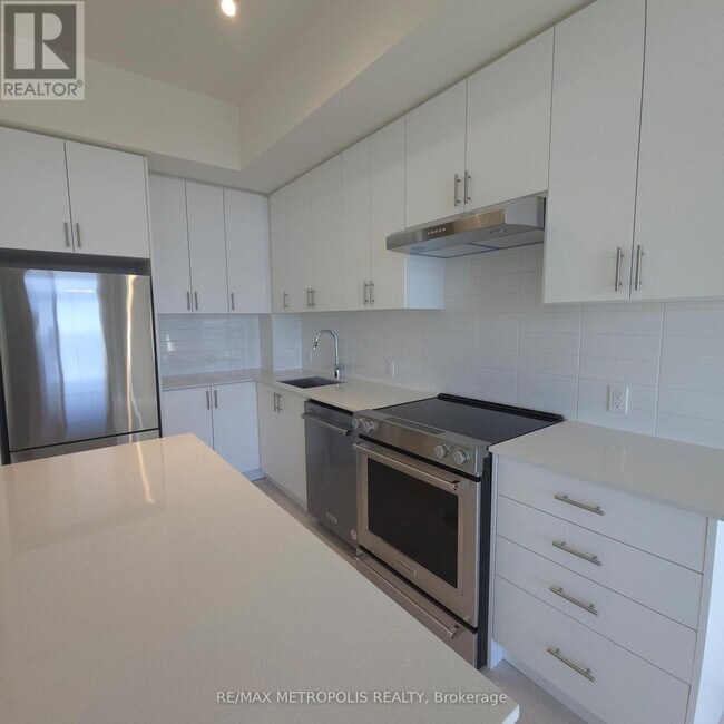 Building Photo - 8960 Jane St