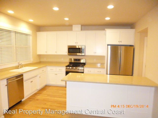 Building Photo - 1233 Nipomo St