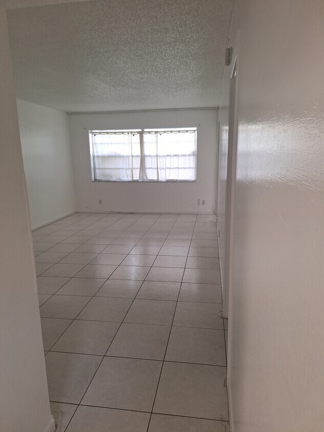 Foto principal - 5061 W Oakland Park Blvd