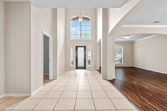 Foto del edificio - 2410 Sunfire Ln