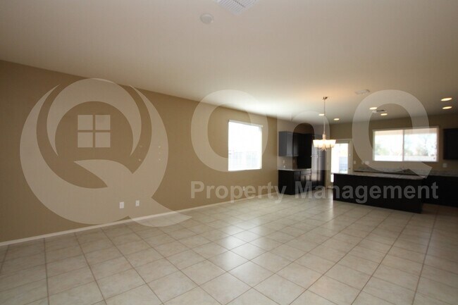 Building Photo - 2620 S 116th Dr