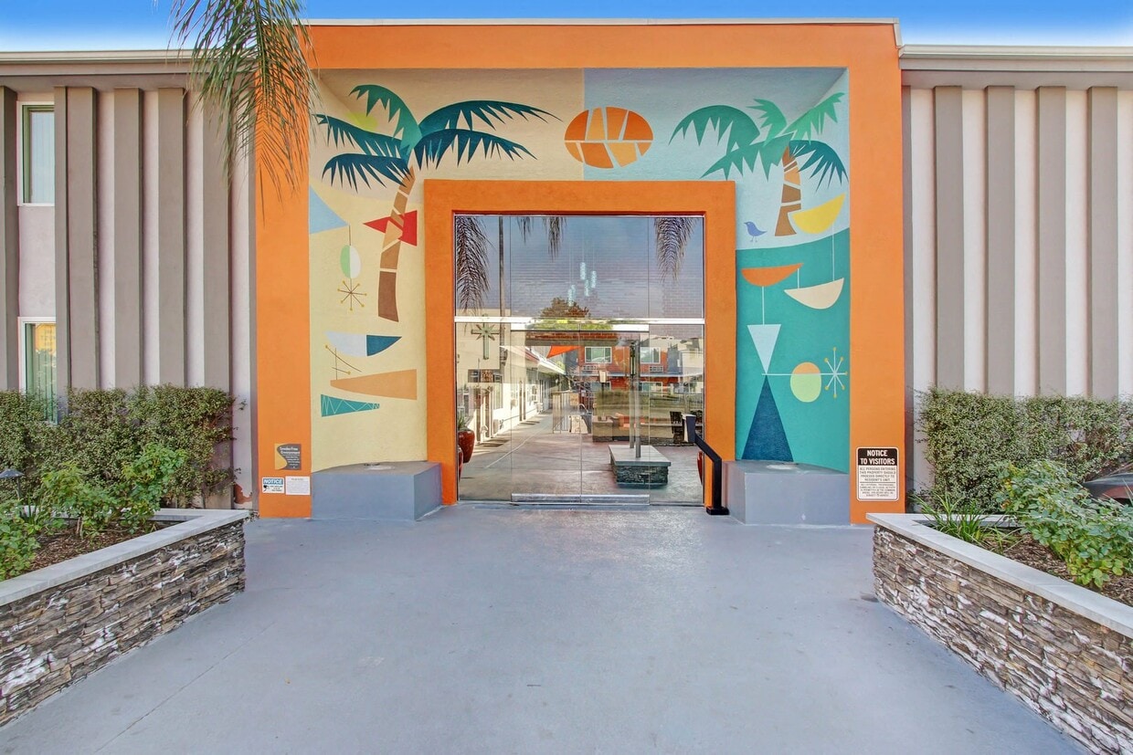 Santa Monica Nike Store Sherman Oaks Twin Palms 11458