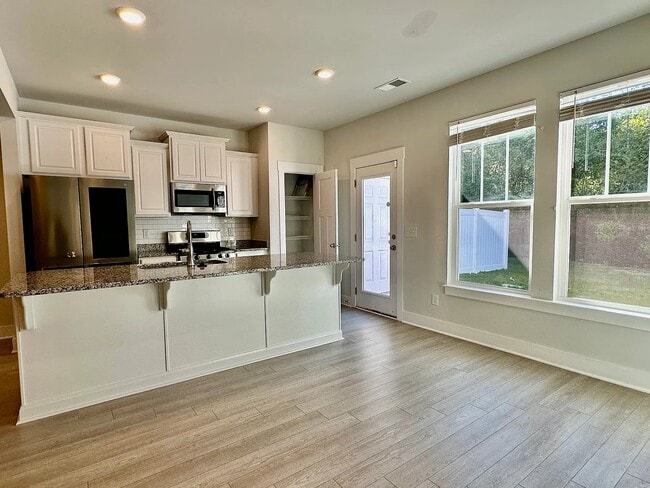 Building Photo - 1021 Millison Pl