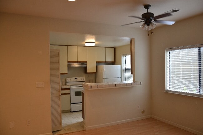 Building Photo - 1420 Foothill Meadows Ct