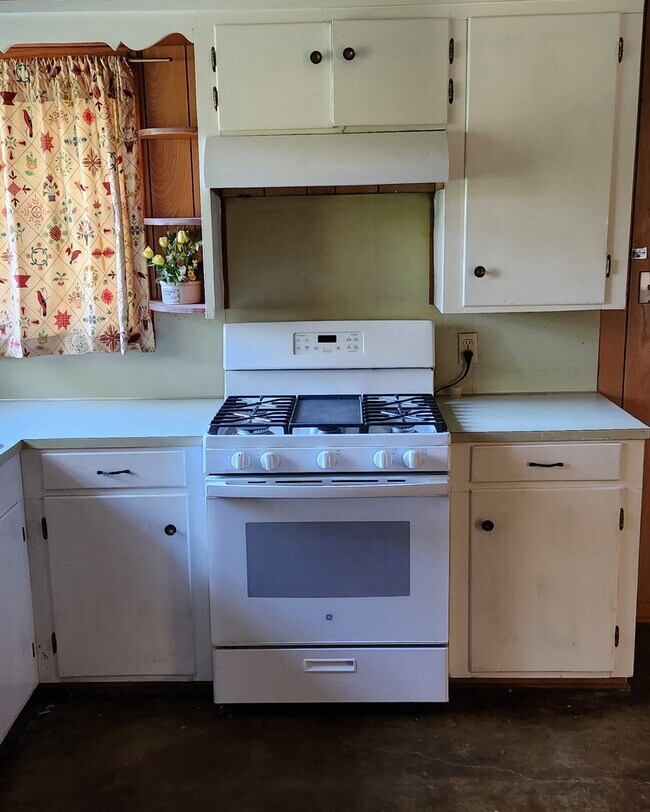 Foto del edificio - 30610 LA-9