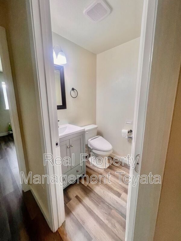 Building Photo - 902 S 22nd Ct