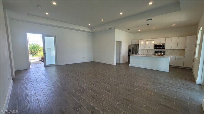 Foto del edificio - 112 NW 35th Pl
