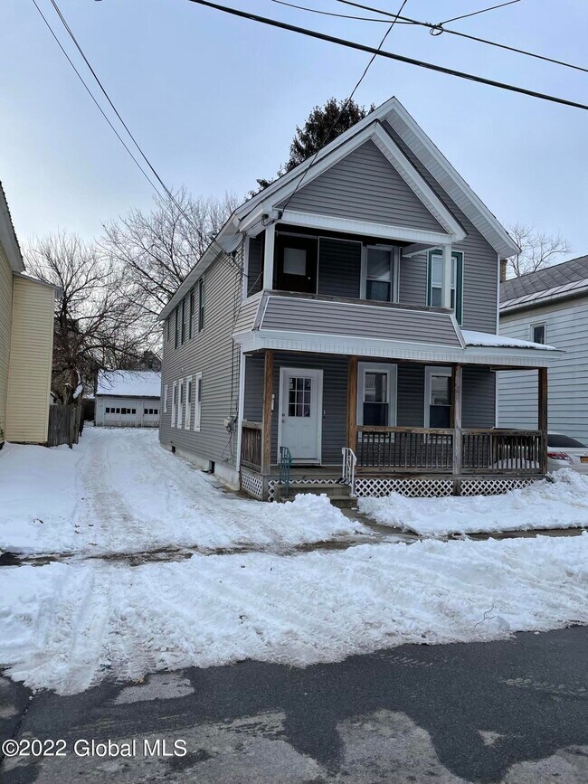 126 Prospect St, Schenectady, NY 12308 Townhome Rentals in