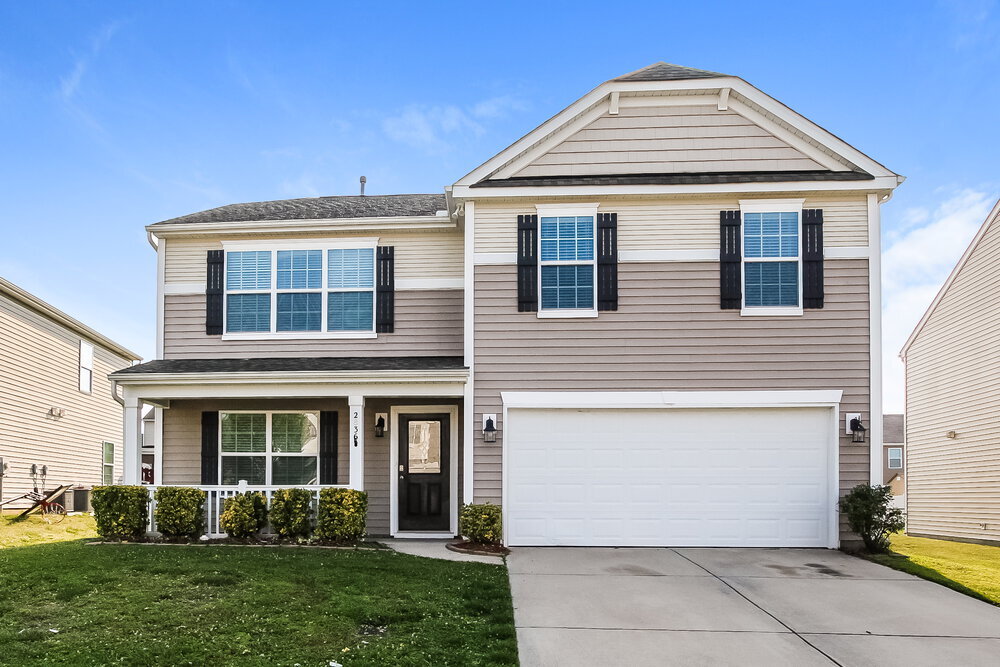 Primary Photo - 2836 Meadow Creek Dr