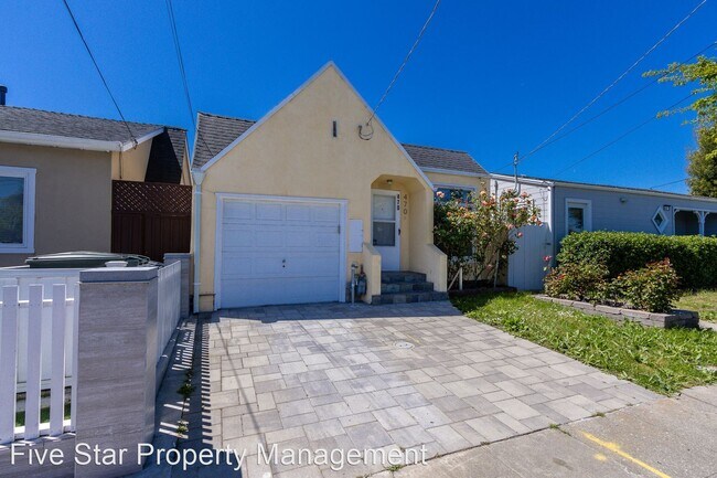 Building Photo - 3 br, 2 bath House - 470 Walnut Street