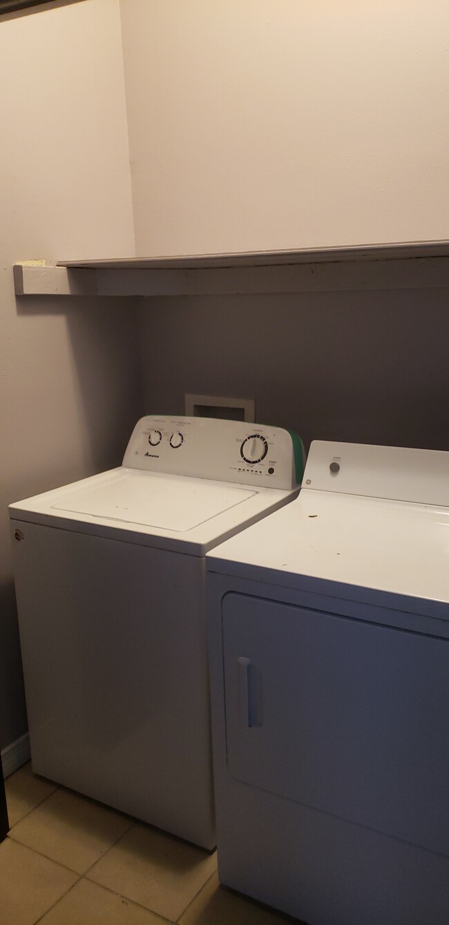 Laundry room - 2128 Terpsichore St