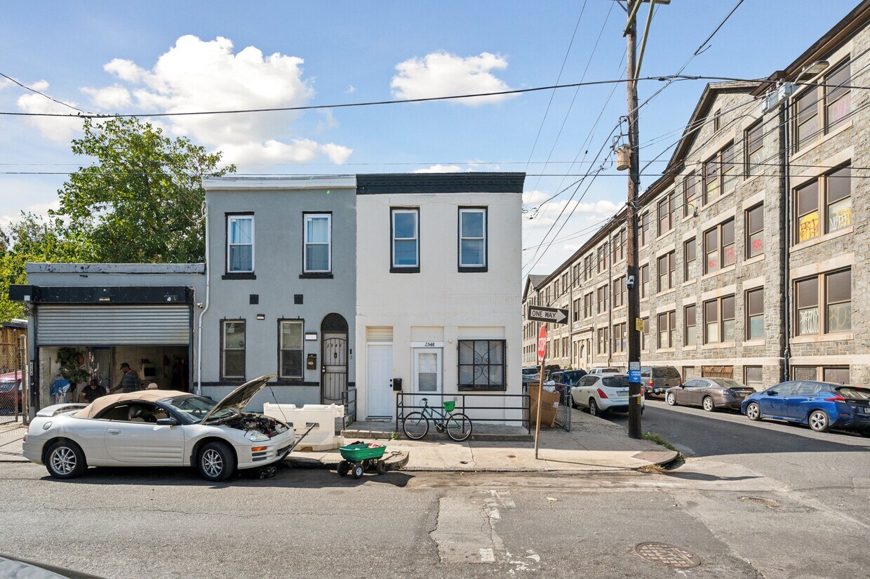 Foto principal - 2548 N 27th St