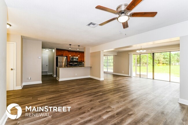 Foto del edificio - 907 East 3rd Street