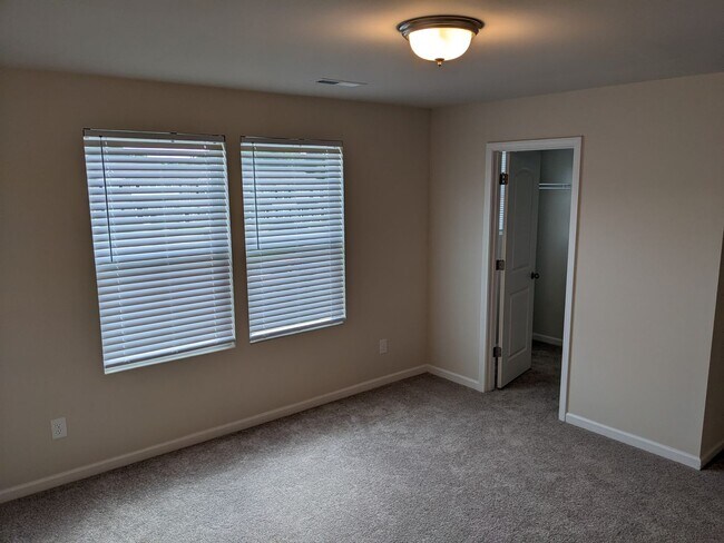 Foto del edificio - Brand New 2 Story Townhome-Salisbury