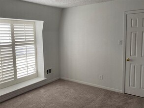 Building Photo - 2635 Marilee Ln