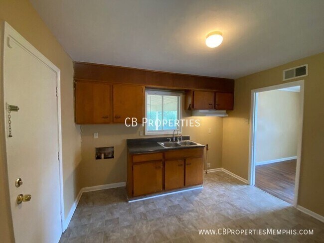 Foto del edificio - 648 Pawnee Ave