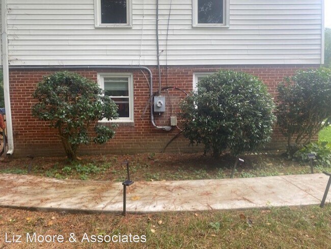 Foto del edificio - 1 br, 1 bath House - 127 Davis Drive