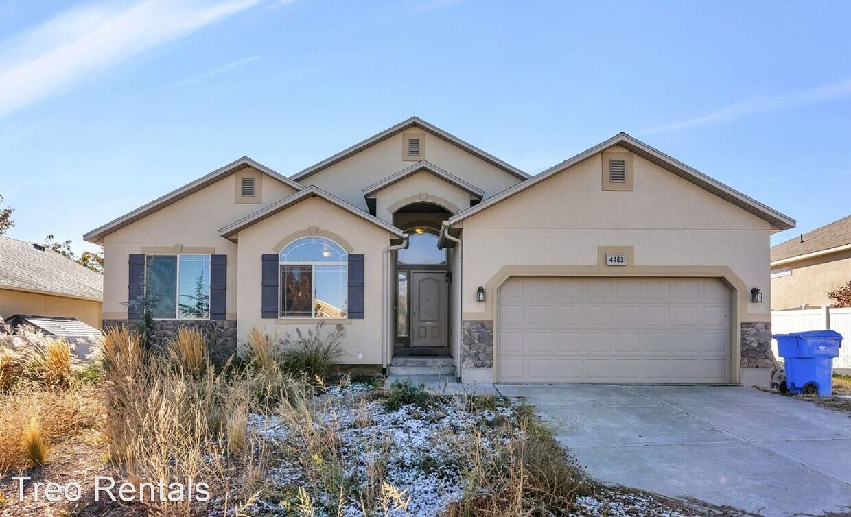 Foto principal - 3 br, 2 bath House - 4453 W MANKATO ST