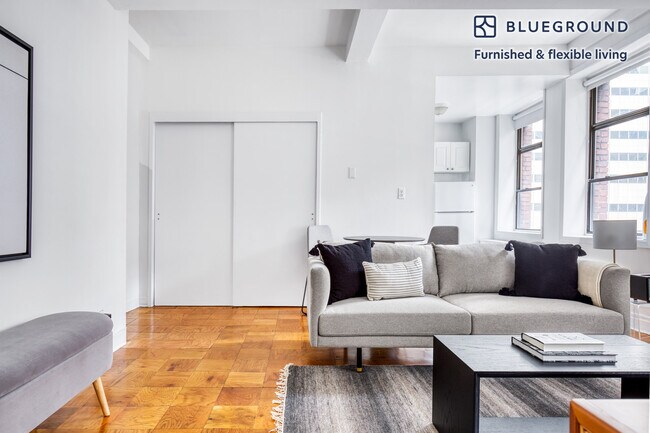 Foto del edificio - 132 E 45th St