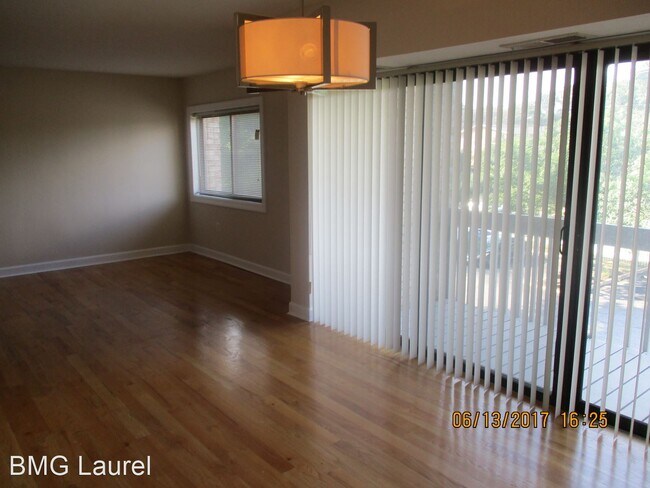 Building Photo - 2 br, 1 bath House - 6303 Hil Mar Drive  U...