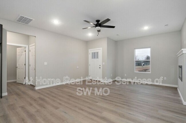 Foto del edificio - 4901 W Minota St